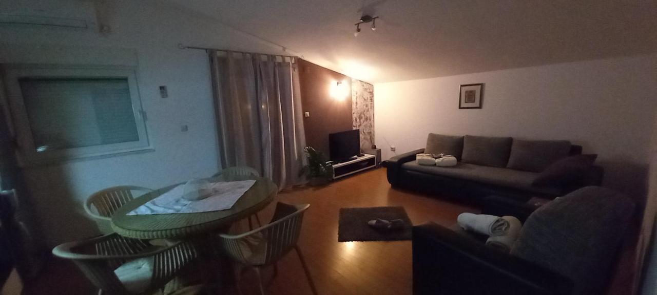Apartments Anita Frane Vodice Exterior photo