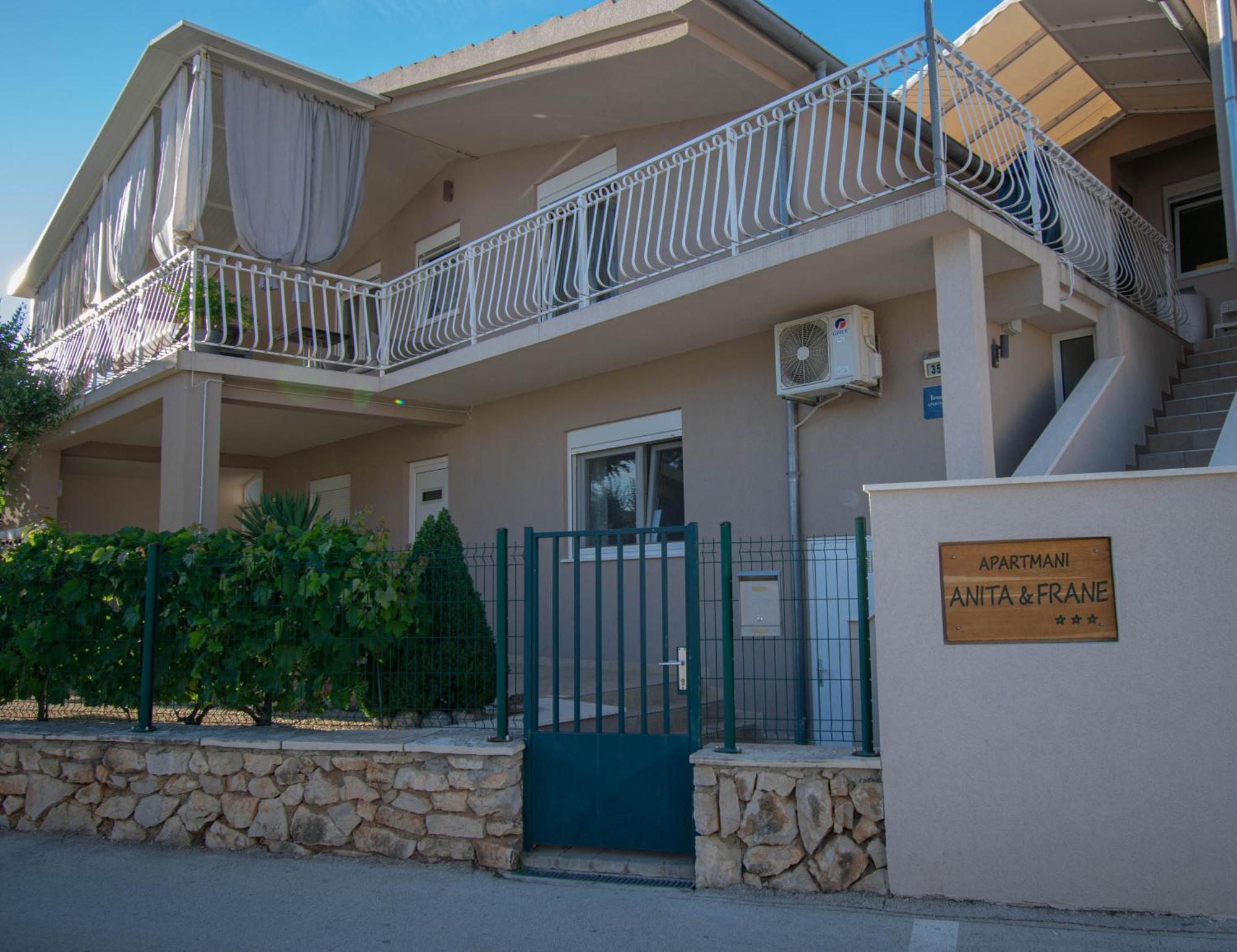 Apartments Anita Frane Vodice Exterior photo